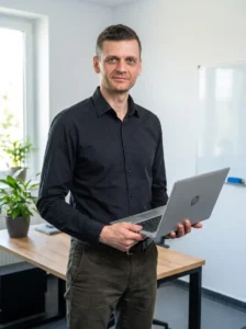 Maciej Brzana, właściciel i product manager No Code Master